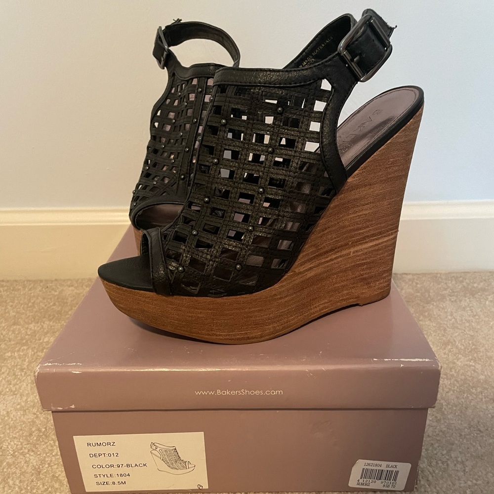 Bakers Black wedges